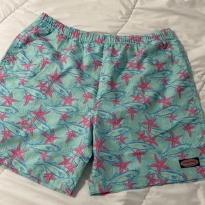 Vineyard Vines 7in Swim Trunks size XL